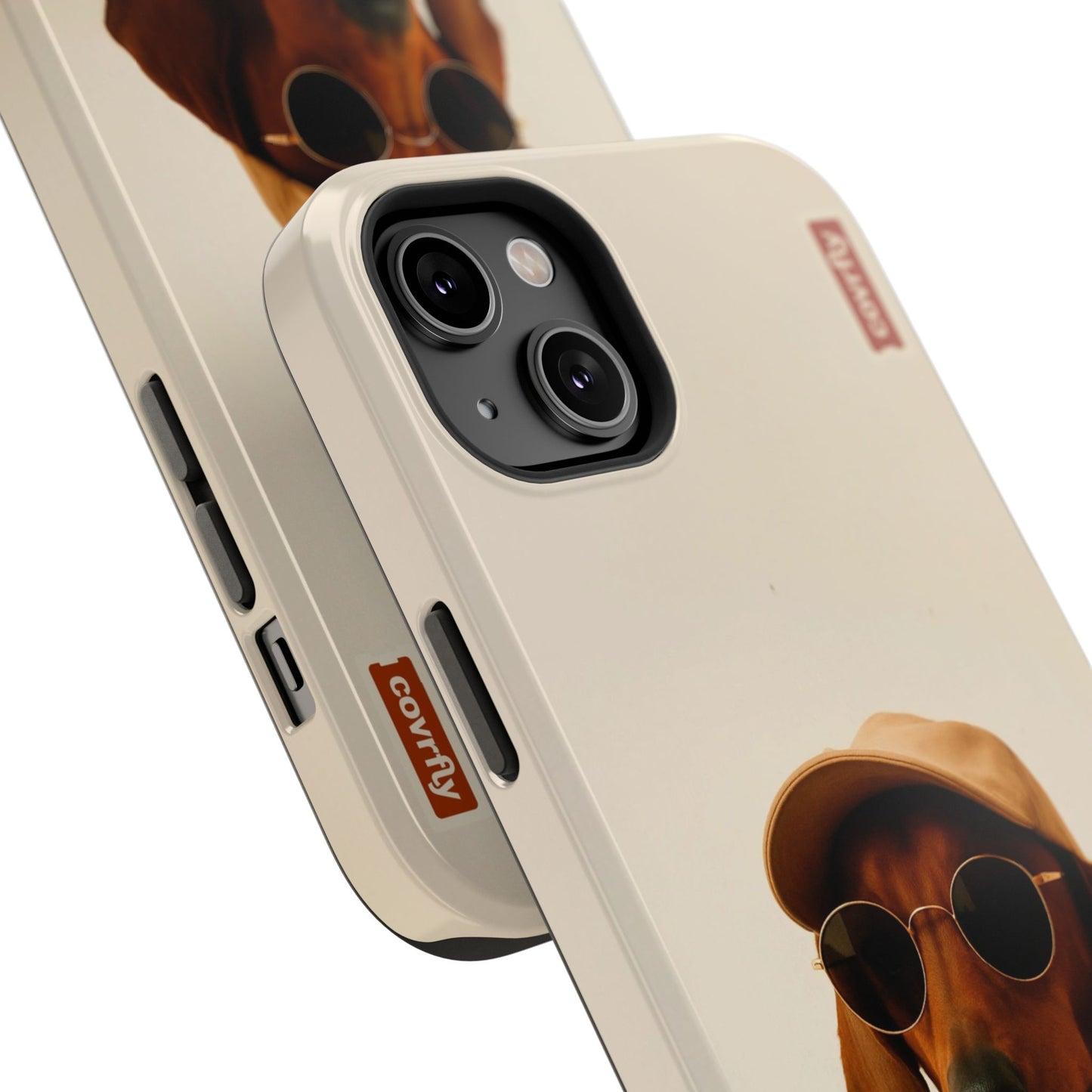 Lentes oscuros, mirada seria