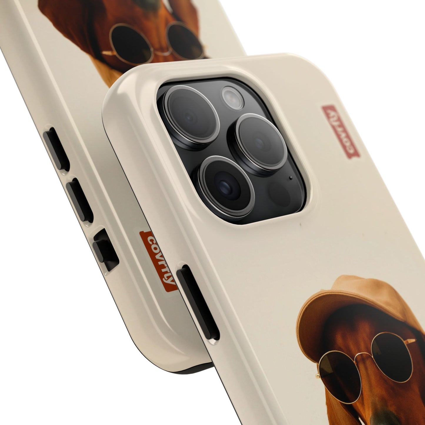 Lentes oscuros, mirada seria