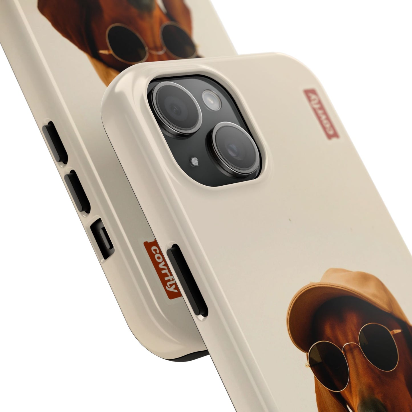 Lentes oscuros, mirada seria