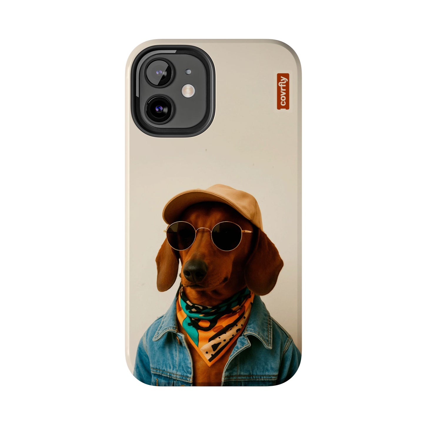 Lentes oscuros, mirada seria