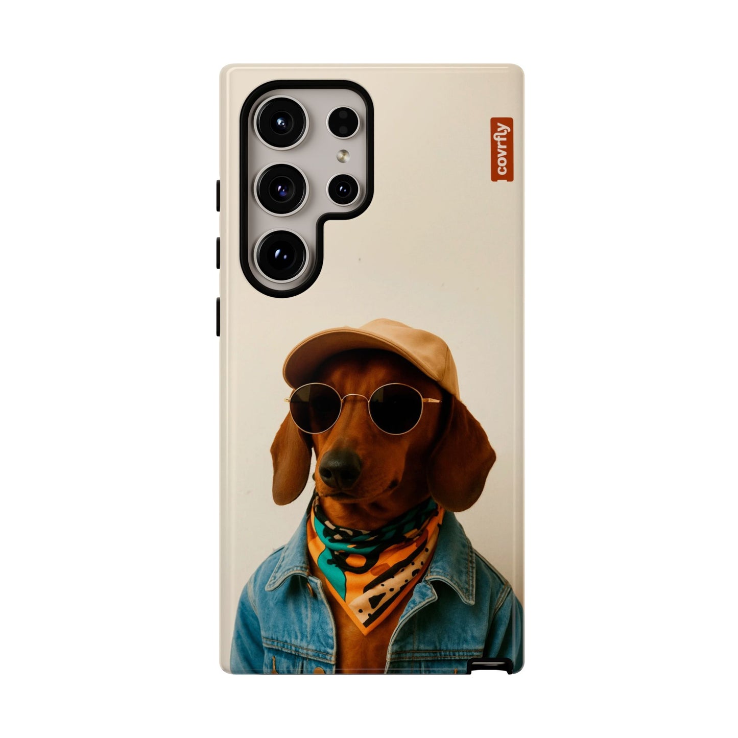 Lentes oscuros, mirada seria